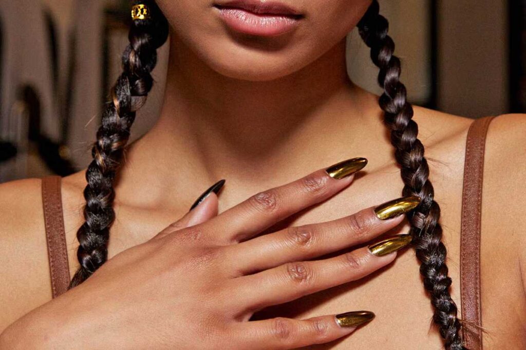 15 Milky Brown Manicures That Capture the Attractiveness of Neutral Nails