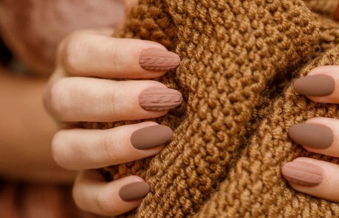 Light Brown Split Nails