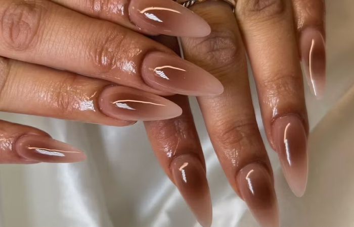 Luxe Light Brown Nails